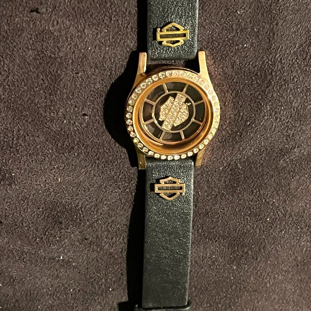 Harley Davidson Glass Watch Style Gold Tone Charm Bracelet